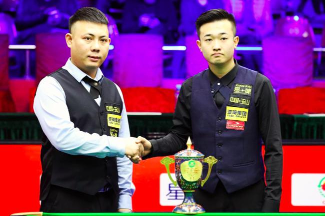 庫蒂尼奧自 庫蒂尼奧自